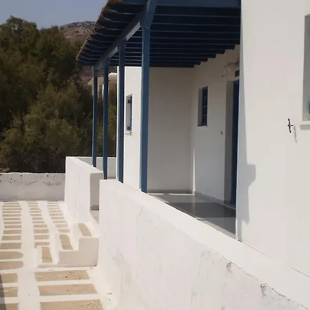 Pensión Andromeda Chora de Ios